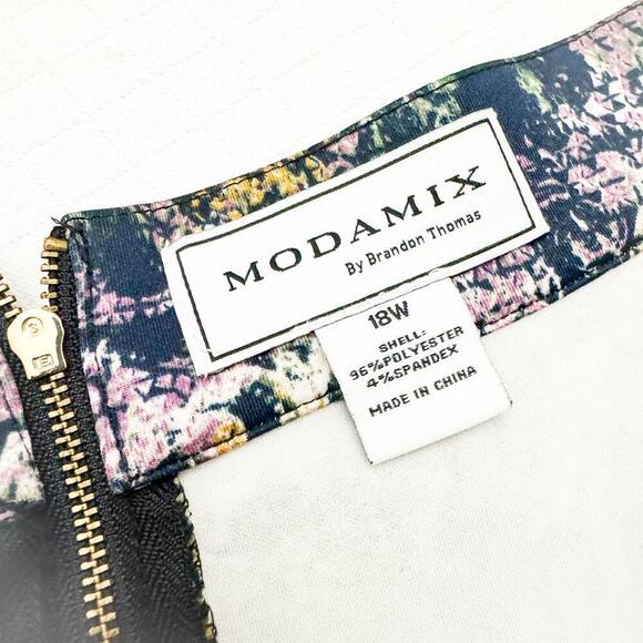 Modamix Patterned Blue Printed Flared Midi Skirt Pockets Size 18 - Picture 2 of 4